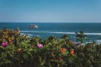 Stroll the cliff-side loop in Fort Williams Park for additional views of Portland Head Light and the ocean.