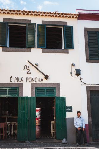 Poncha bar.