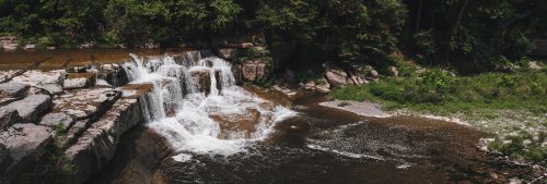 Plan your visit to Ithaca, NY after viewing our photos of hikes and waterfalls in state parks near Ithaca, New York, United States.