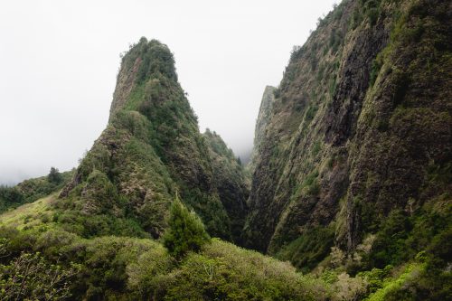 ʻĪAO VALLEY State Park and Monument